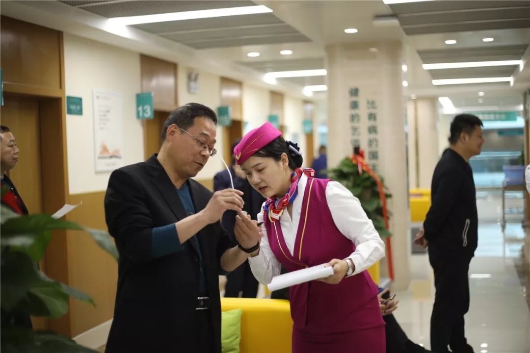 新余24小时套医保卡(北京医保卡使用指南)